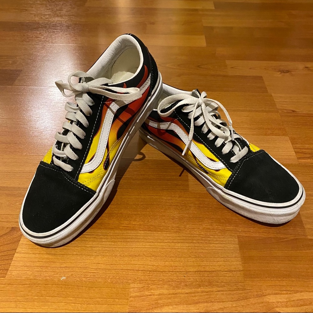 Vans Old Skool Classic Flame Sneakers